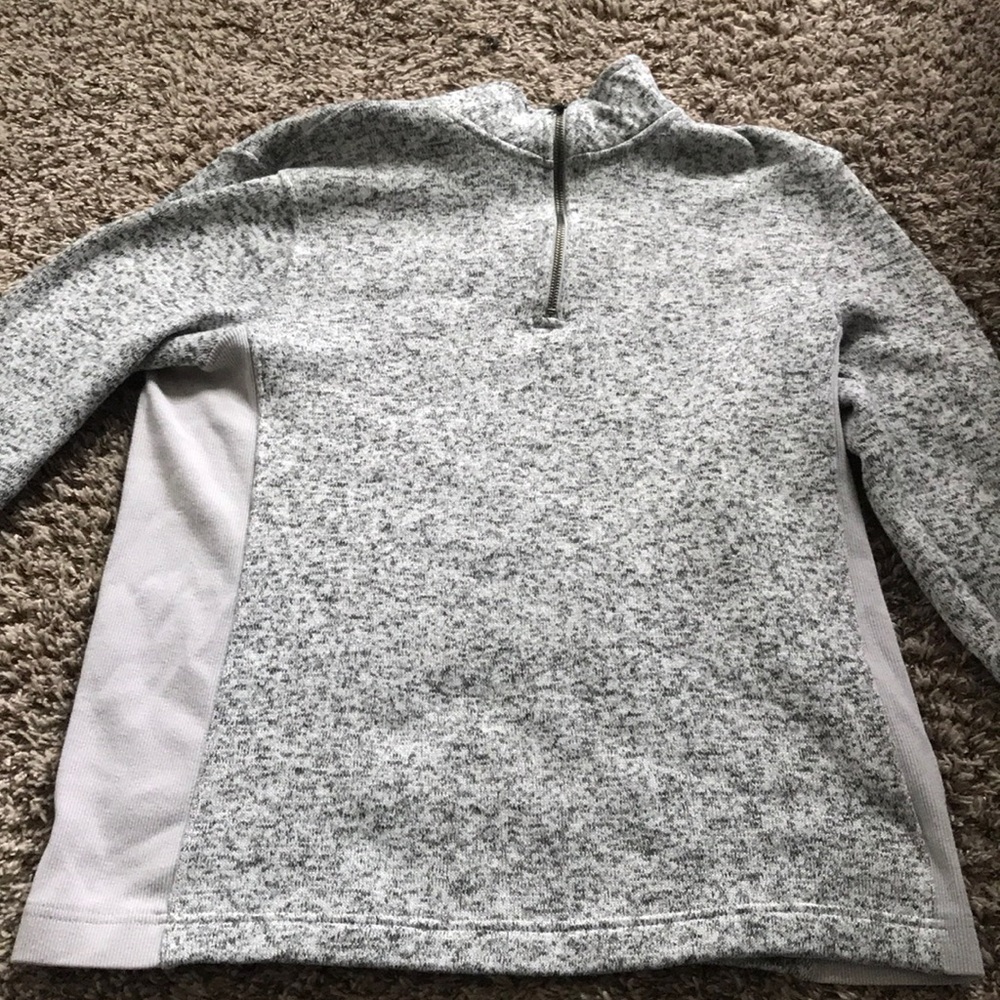 Medium knit men’s sweater grey